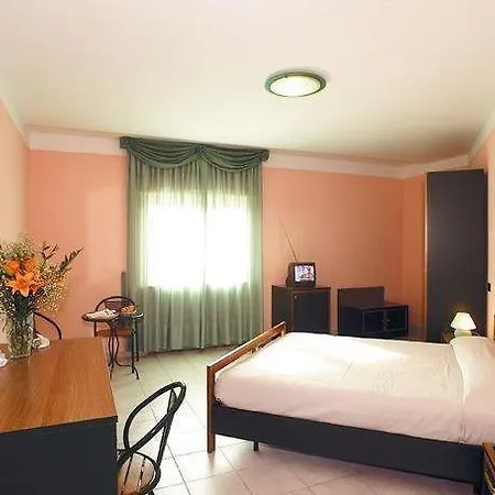 فندق Grandinetti 3*
